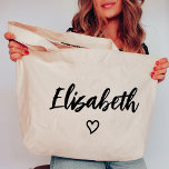 Anpassningsbar Heart Bachelorette Bridesmaid Girls Tygkasse<br><div class="desc">Fira dina oförglömliga flickors resa med Anpassningsbarna Heart Bachelorette Bridesmaid Tote Bag, perfekten blandning av stil och praktisk användning för varje brudgumm. Den här personligen, designad med en charmerande hjärgrafik, ger en unik beröring till dina brudens sida-tillbehör, skapar den som en perfekt keepy för möhippor, bröllop och annat. Spaciös och...</div>