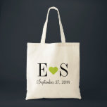 Anpassningsbar Heart Monogram Wedding Favor Tygkasse<br><div class="desc">Den gigantiska,  moderna hjärtmonogramdesignen med personligen initialer och personligt bröllp. Perfekt till bröllopsförmån tote bags,  Alla hjärtans dag,  jubileumsgåva eller tillfälle! Klicka på knappen "Anpassa" om du vill lägga till en egen anpassningsbar och ändra typsnitt och färg om du vill ha en personlig.</div>