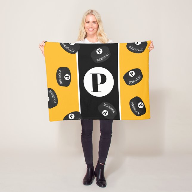 Anpassningsbar Ice Hockey Puck Namn Initial Monogr Fleecefilt (På plats)