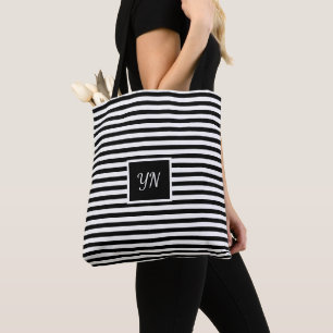 Anpassningsbar initialer Black and White Stripe Tygkasse