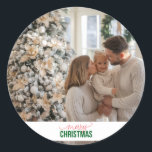 Anpassningsbar - Julfamiljens foto Runt Klistermärke<br><div class="desc">Fira i år med en unik keepsaké som är perfekten för både familjer och djurälskare.</div>