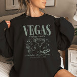 Anpassningsbar Las Vegas Bachelorette Party Person T Shirt<br><div class="desc">Lägg till lite värme och stil till ditt ReK-parti med vår Emerald Grönt "Vegas before Vows"-Anpassningsbar Las Vegas Bachelorette Party Crewnackskjorta. Den här mångsidiga och trendig tröjan kombinerar bekvämlighet med en reflexinspirerad design, skapar den perfekten för ditt minnesvärda helg. Oavsett om du planerar en pokerdice bachelorette-fest eller en avslappnad ute,...</div>