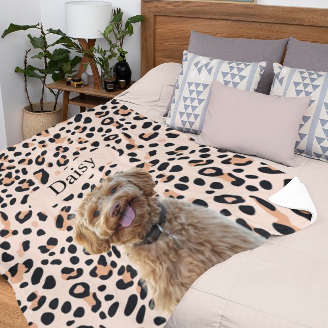 Anpassningsbar Leopard Hund Photo with Namn Fleecefilt (Skapare uppladdad)