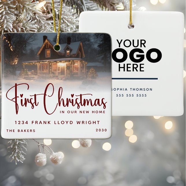 Anpassningsbar Logotyp - första julen i vårt nya h Julgransprydnad Keramik (Skapare uppladdad)