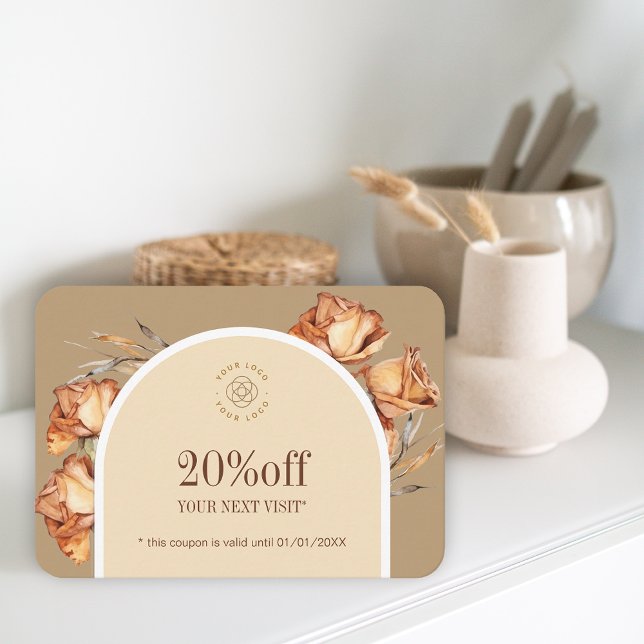 Anpassningsbar Logotyp Retro Arch Ro kupongrabatt Visitkort (Custom Logo Retro Arch Rose Coupon Discount Business Card)