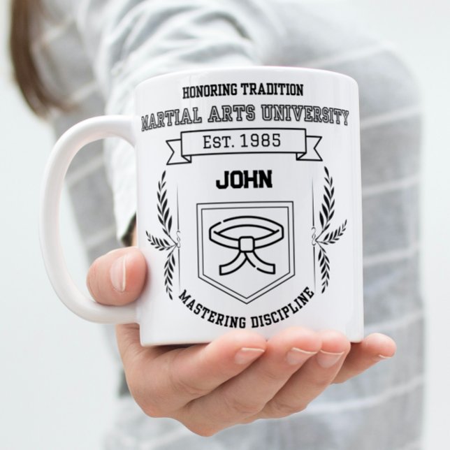 Anpassningsbar Martial Arts Universiteten-Funny Två-Tonad Mugg (Woman holding a Martial arts university theme mug.)