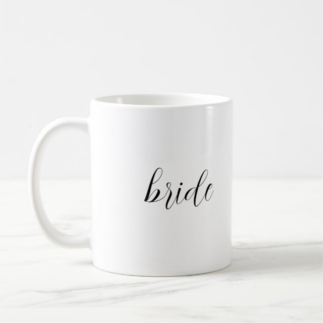 Anpassningsbar - minimalistiskt skript Bride Namn  Kaffemugg (Vänster)