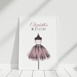 Anpassningsbar Mode Illustration, Mannequin Poster<br><div class="desc">I Anpassningsbar Mode Illustration är Rosa Dress på en Mannequin underbar för att skapa din unika snyggt-vägg.</div>