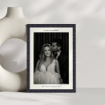 Anpassningsbar Modern Hanukkah Star Navy Blue Two  Julkort<br><div class="desc">Skicka varmt Hanukkah önskemål med det här eleganten-kortet med en enkel judisk stjärna mönster i mörk blått och grått. Personlig med två foton - ett lodrät framtill och ett vågrät baktill - tillsammans med en anpassningsbar hälsning och namn. Perfekt för bröllop par att  sin glädje under julhelgen.</div>