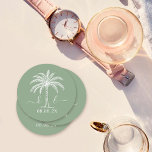 Anpassningsbar Monogram Bröllop Logotyp Handflatan Underlägg Papper Rund<br><div class="desc">Vackert och elegant bröllop inbjuder till firande av kärlek i sin renaste form med inbjudningar som spegel för er unions elegans. Ordna era inbjudningar till elegant bröllop i dag och ställ in scenen för ett firande som är lika tidlöst som kärlek. Oavsett om du gifter sig i din hemstad eller...</div>
