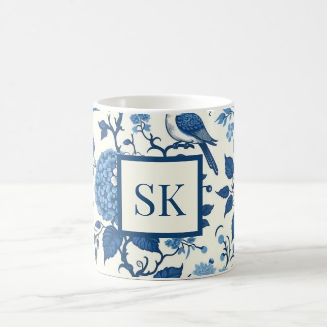 Anpassningsbar Monogram Chinoiserie Blue and White Kaffemugg (Center)