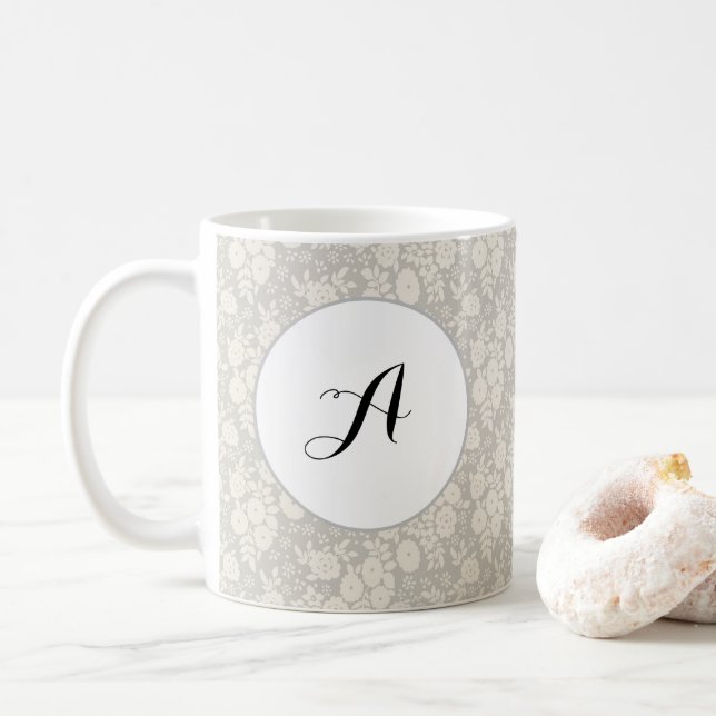 Anpassningsbar Monogram Flower Mönster Grått Kaffemugg (Med munk)