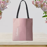 Anpassningsbar monogram, rosa-tri-ton, skripttypog tygkasse<br><div class="desc">En vacker manustypografi och en modern rosa färg ge är en elegans. Idealisk gåva till henne,  för en rad tillfällen,  bland annat födelsedagar,  studenten,  frieri för brudgumm,  Mors dag och mycket mer. Hon kommer att ge den här praktiska gåvan med en personlig hand till kärlek!</div>