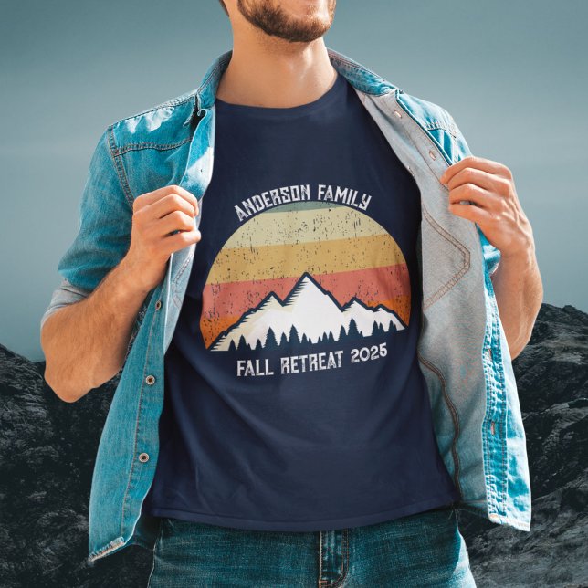 Anpassningsbar Mountain Sunset Family Reunion Navy T Shirt (Skapare uppladdad)