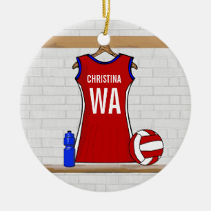 Anpassningsbar Netball Uniform Red med blå och vi Julgransprydnad Keramik