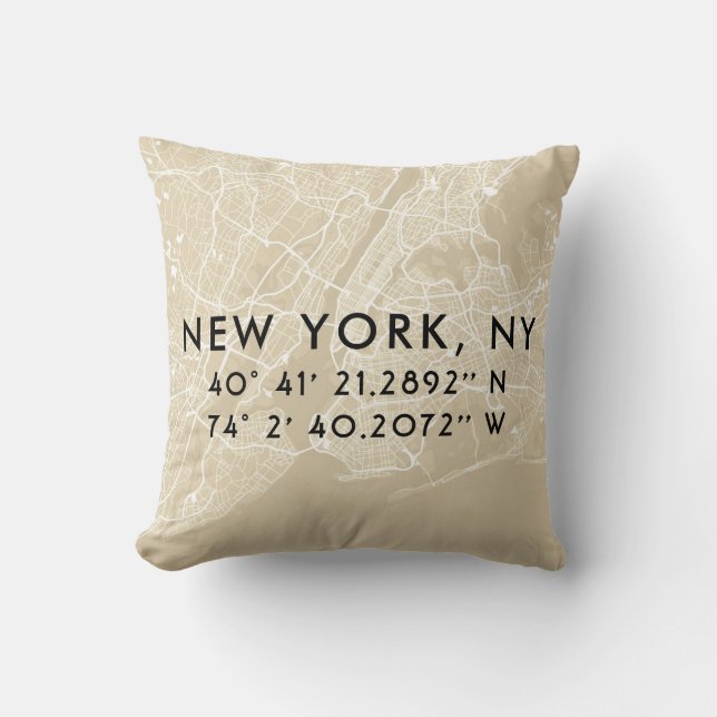 Anpassningsbar New York City Karta | Tan & Black Kudde (Framsida)