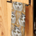 Anpassningsbar Pet eller Family Photo Personlig Kökshandduk<br><div class="desc">Ladda upp ett foto och skapa enkelt personligens kökshandduk. För bästa bildcentreringsresultat bör du använda en fyrkantig bild. Du kan ÖVERFÖRA DESIGN till andra Zazzle-produkter och justera den så att den passar de flesta Zazzle-objekt. Tack för att du valde våra designar och stannade av med Standard Studio-designen.</div>