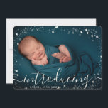 Anpassningsbar Photo Collage Snowflake Overlay Jul Meddelande<br><div class="desc">Anpassningsbar Photo Collage Snowflake Overlay Julafton Birth Notice är en julutgåva av en mycket populär design</div>
