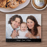 Anpassningsbar Photo Jigszle Puzzle Pussel<br><div class="desc">Anpassad design kan vara personlig med ditt eget bild,  namn och/eller meddelande. Den vita texten kan du ändra på menyn Redigera. Du kan också ändra färgen gräns (Linje) i Redigera-menyn för att komplettera din egen bild. Denna enkla och skapande presentidé kan ge flera timmar roligt till familjen.</div>