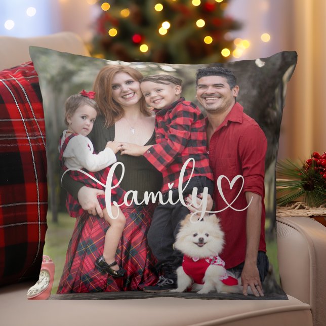 Anpassningsbar Photo med Family Script Overlay Kudde (Custom Photo with Family Script Overlay Double Sided Throw Pillow - Just add your favorite photo)