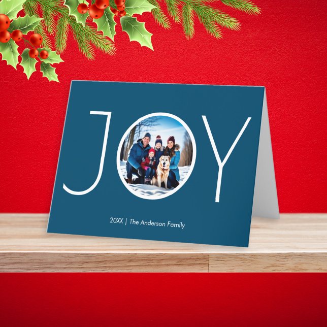 Anpassningsbar Photo Namn Simple Blue Joy Jul Helgkort (Send joyful Christmas greetings with this blue card, customizable with photo and name(s))