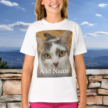 Anpassningsbar Photo Namn Text Personlig T Shirt<br><div class="desc">Ladda upp fotot, lägg till namn eller text och skapa enkelt personligens t-shirt. Klicka på ANPASSA om du vill ändra texten färg. Du kan ÖVERFÖRA DESIGN på andra Zazzle-produkter och justera den så att den passar de flesta av Zazzle-objekten. Du kan också klicka på ANPASSA YTTERLIGARE om du vill lägga...</div>