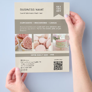 Anpassningsbar Photo QR Bakery Beige Flyer
