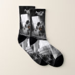Anpassningsbar Photo Socks- Gift Ideas Newlywes Strumpor<br><div class="desc">Personlig strumpor med bilder av de nyfödda är underbarare gåvor till jul, en årsdag eller en senkommen gåva från bröllop. Anpassningsbarna ligger med bilder om dem för en roligt bröllop-gåva, en familjedagar eller ett specialtillfälle. Anpassningsbar fotobockar är roligt för ett nygift par. Använda bröllop-foton för att skapa en unik bröllop-gåva...</div>