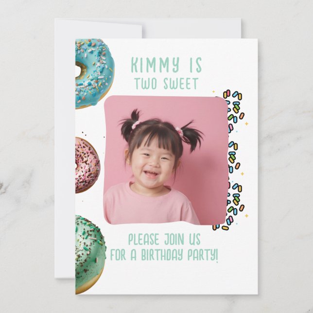 Anpassningsbar Photo Two Cute 2nd Birthday Party S Inbjudningar (Framsida)