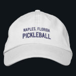 Anpassningsbar Pickleball idrottar din stad, teame Broderad Keps<br><div class="desc">Perfekt basebollens stil-lock för pickleball-entusiaster.  Lägg till din stad/stadsplats eller team/klubb namn för att skapa ett slags pickleball-lock.  Perfekt för gruppväxlar eller turneringshändelser.</div>