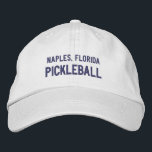 Anpassningsbar Pickleball idrottar din stad, teame Broderad Keps<br><div class="desc">Perfekt basebollens stil-lock för pickleball-entusiaster.  Lägg till din stad/stadsplats eller team/klubb namn för att skapa ett slags pickleball-lock.  Perfekt för gruppväxlar eller turneringshändelser.</div>