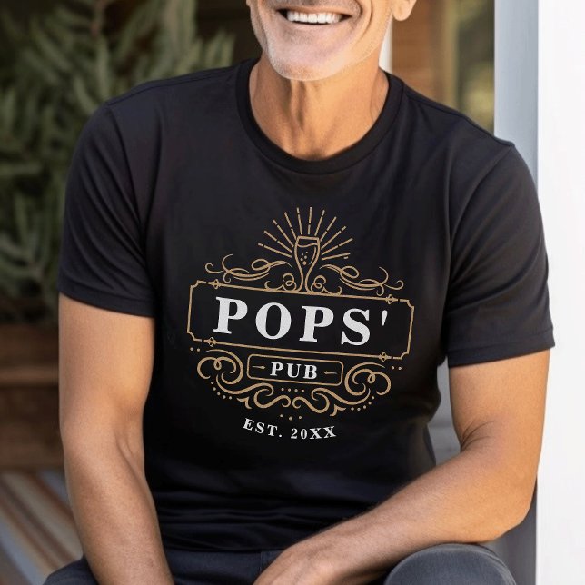 Anpassningsbar Pops-pub Home Pub-året upprättat T Shirt (Skapare uppladdad)