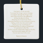 Anpassningsbar prayer sång citattext elegant 2 sid julgransprydnad keramik<br><div class="desc">Anpassningsbar personlig prayer sång citattecken eller text två minimalister av keramisk prydnadsföremål av elegant. Underbar till jul. Anpassade faux guld helt på båda sidor (två olika texter) och vit fast bakgrund. Du kan skriva ditt eget budskap, kärlek brev, inspirationsincitat, dikt etc. eller bara lämna den serenitetsbön som den har på...</div>