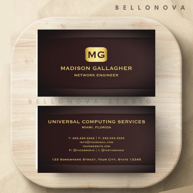 Anpassningsbar Red Maroon Guld Technology Professi Visitkort (Custom Red Maroon Gold Technology Professional Business Card)