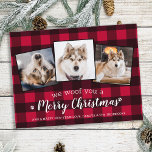 Anpassningsbar Red Pput Pet Photo Collage Hund äls Helg Vykort<br><div class="desc">Vi Woof You A God jul! Skicka söta och roligt semesterhälsningar med det här toppen anpassningsbarna för söta helgdag. God jul önskemål från hund med söt tass avtryck i en roligt med modern fotokollage. Lägg till foton eller foton från din hund med hund och anpassa dig efter familj namn, meddelande...</div>