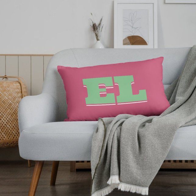 Anpassningsbar Retro Bold College Dorm Monogram Prydnadskudde (Add a touch of retro to your space with this vibrant green and pink monogram throw pillow.)