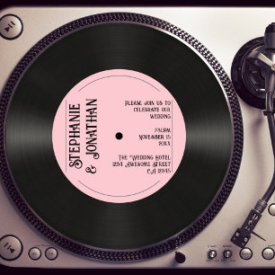 Anpassningsbar Retro Rosa Faux Vinyl Record Bröllo Inbjudningar