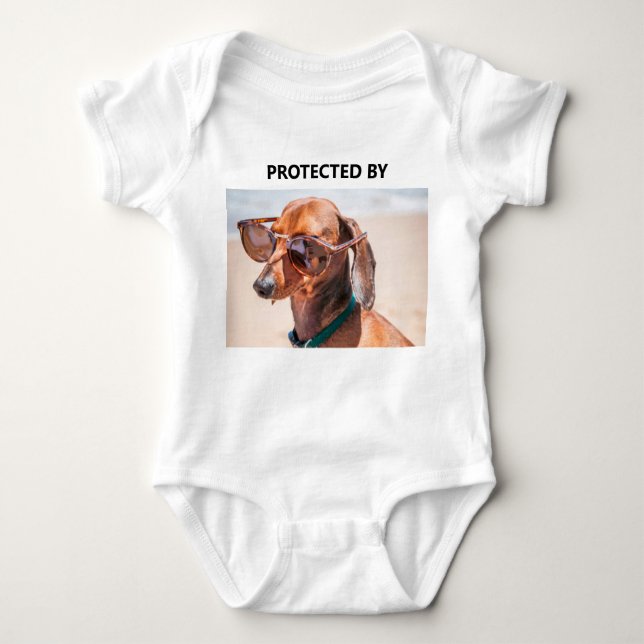 Anpassningsbar som fungerar som skydd av Dachshund T Shirt (Framsida)