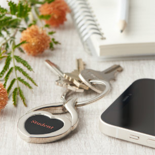 Anpassningsbar Student-text Twisted Heart Metall K Silverfärgad Nyckelring