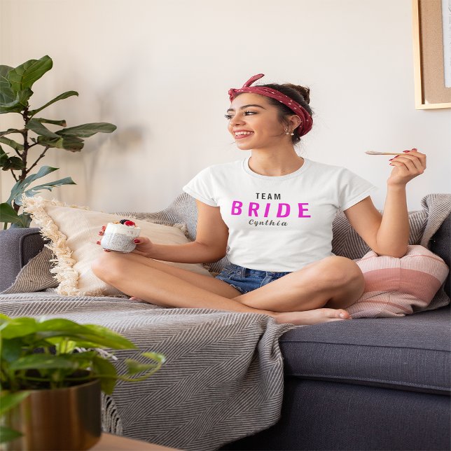 Anpassningsbar Team Bride T Shirt (Skapare uppladdad)
