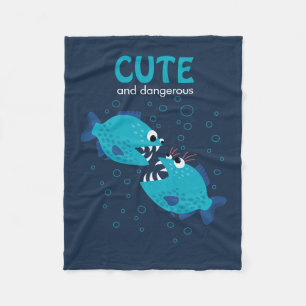 Anpassningsbar Text Cute and Dangerous Piranha Fis Fleecefilt