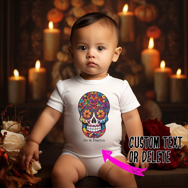 Anpassningsbar text färglös sockerskalle Día de Mu T Shirt (Colorful Calavera skull with vibrant floral elements, custom text or delete)