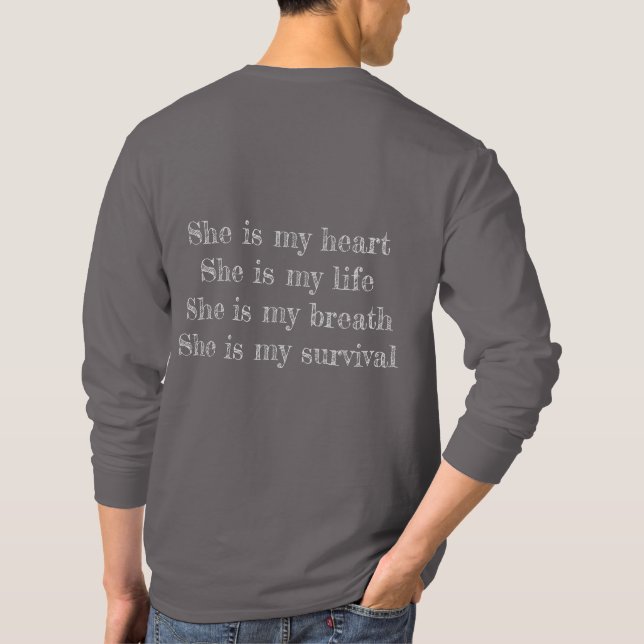 Anpassningsbar text i kärlek min flickvän, underba t shirt (Baksida)