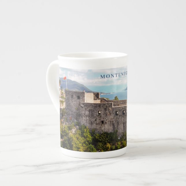 Anpassningsbar Text Montenegro Benporslin Mugg (Framsida vänster)
