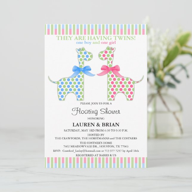 Anpassningsbar Twin Giraffe Flytande babyskor Inbjudningar (Stående Fram)