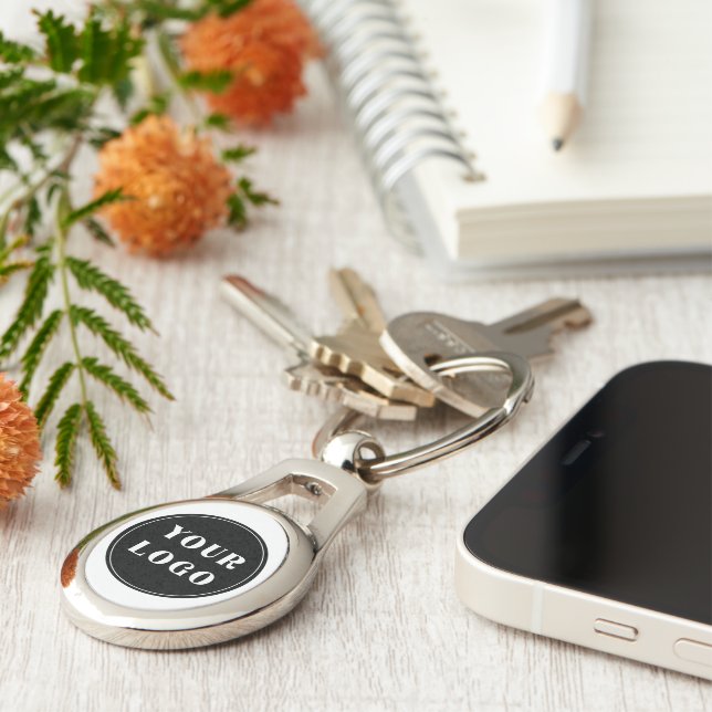 anpassningsbar, unik, elegant och minimalistisk ovalt silverfärgad nyckelring (Sidan)