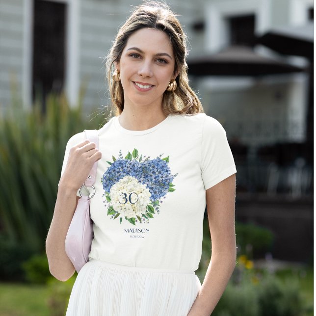Anpassningsbar White Blue Hydrangeas 30års födelse T Shirt (Skapare uppladdad)
