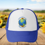 Anpassningsbar World Tour Earth i Sunblommors Cool Keps<br><div class="desc">Anpassa de här världshögskolorna i fantastisk för ett turbaneband eller en familjemiljöresa i resa. planeten är inslagen i en vacker blommigt av solblommor och viner. Tur anpassningsbar resande hatt för att utforska jorden.</div>