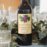 Anpassningsbarna Lila av Elegant för Vintage av  i Vinflaska Etikett<br><div class="desc">Skapa enkelt dina egna, anpassningsbar-vintage-tittar, homemade vin flaska-etiketter med den här enkla mallen. Dessa eleganter, som är av fullt och personlig, har ett antikt kluster av druvor av lila, som är färgade och ljusa så att de kontrasterar på ett bra sätt mot åldrasen, en lätt nedfläckad av fallskärmsbakgrund. Använda mallen...</div>