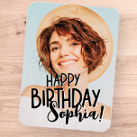 Anpassningsbarna Modern Coola Roligt Foto Birthday Magnet<br><div class="desc">Utformningen är modern och enkel. Lägg till ett foto av anpassningsbarna på födelsedagstjuvret och lägg till namn.</div>